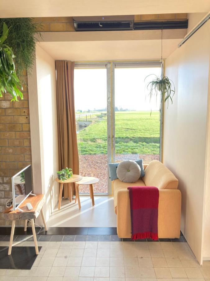 Tiny House Van Hoogspanning Naar Ontspanning Wirdum Esterno foto