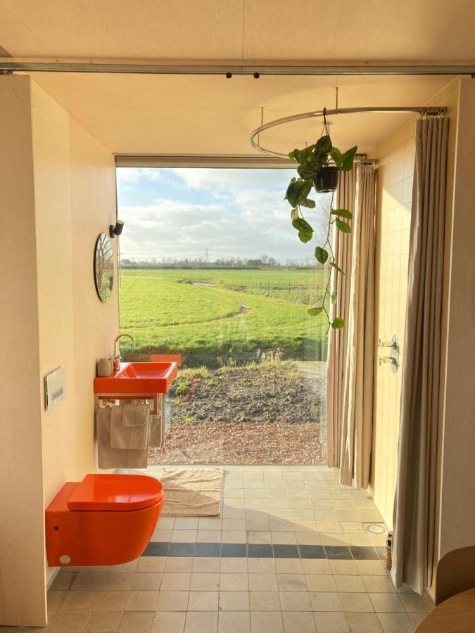 Tiny House Van Hoogspanning Naar Ontspanning Wirdum Esterno foto